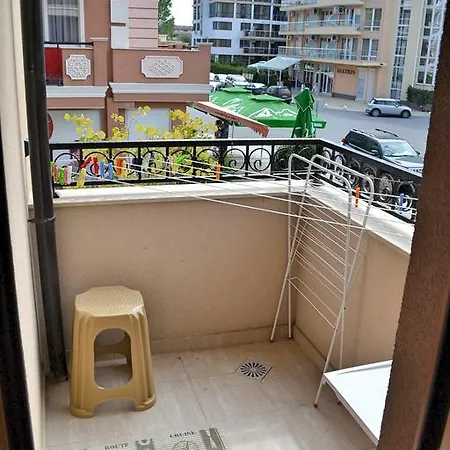 아파트 Balkan Breeze 7 One Bedroom Eh