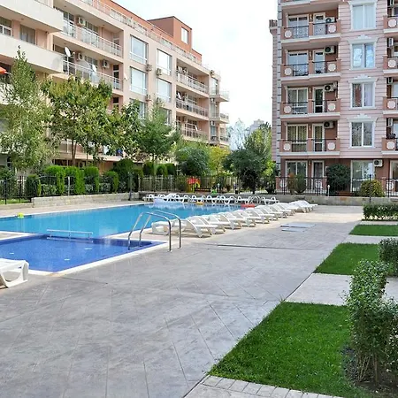 아파트 Balkan Breeze 7 One Bedroom Eh