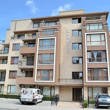 아파트 Balkan Breeze 7 One Bedroom Eh *